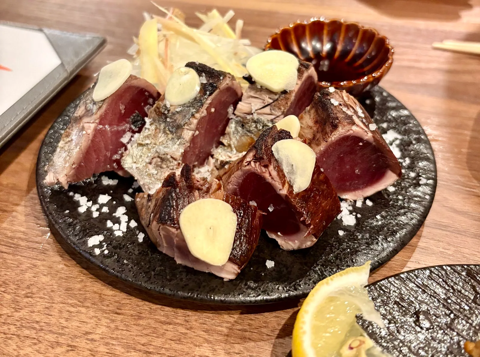 鶏と炭火 トリマラン赤坂 · 3