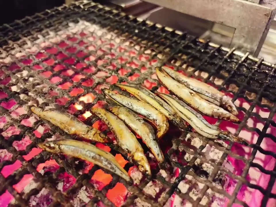 鶏と炭火 トリマラン赤坂 · 4